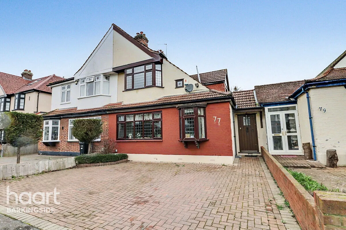 Sunnymede Drive, Barkingside, IG6, photo 21