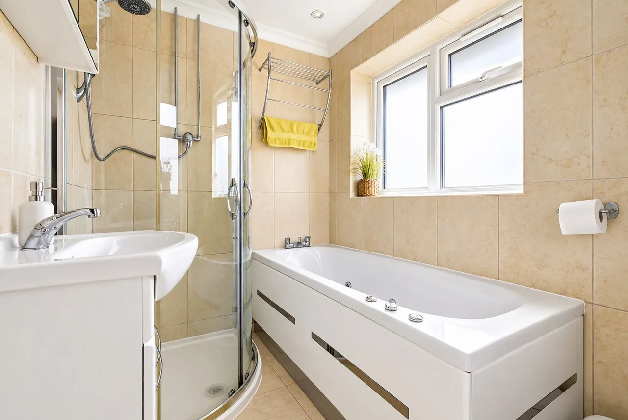 Reaper Close, Luton, LU4, photo 9