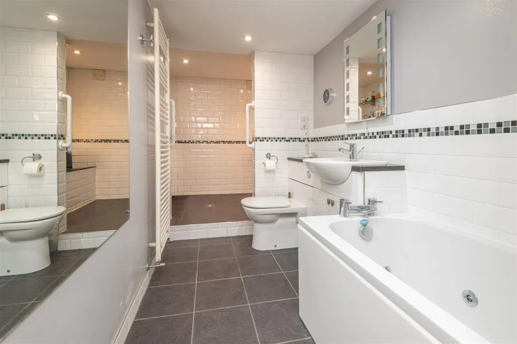 Park Drive, Huddersfield, HD1, photo 46