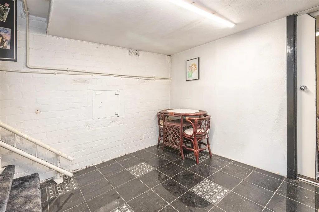 Park Drive, Huddersfield, HD1, photo 44
