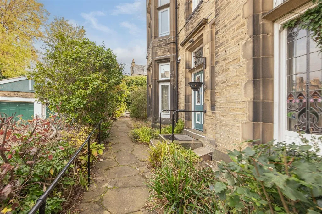 Park Drive, Huddersfield, HD1, photo 54