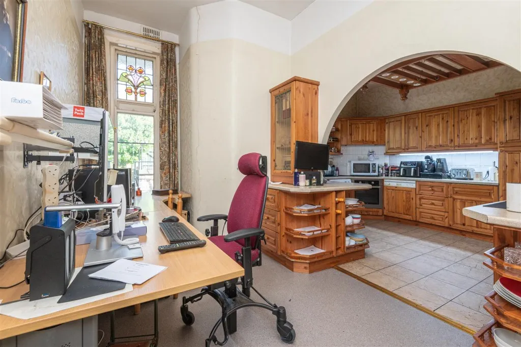 Park Drive, Huddersfield, HD1, photo 12