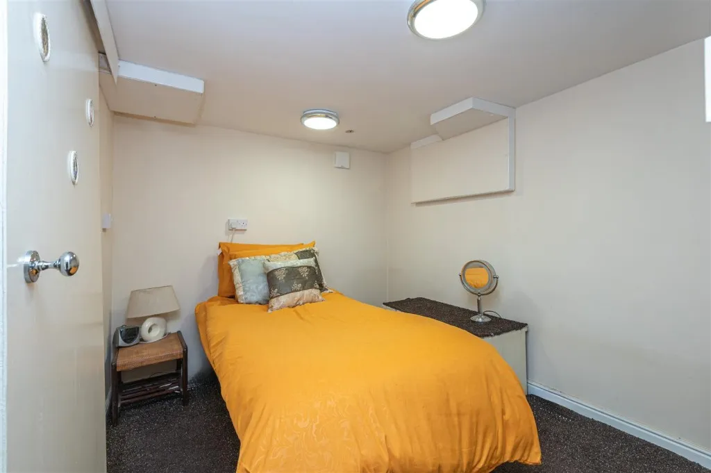 Park Drive, Huddersfield, HD1, photo 45