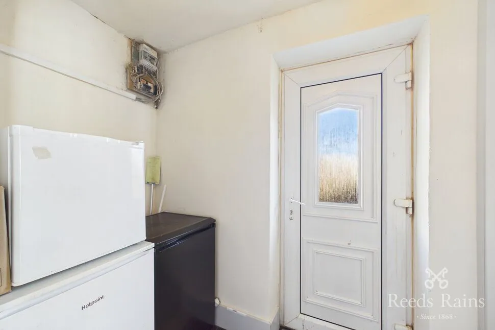 Zamor Crescent, Thurcroft, S66, photo 6