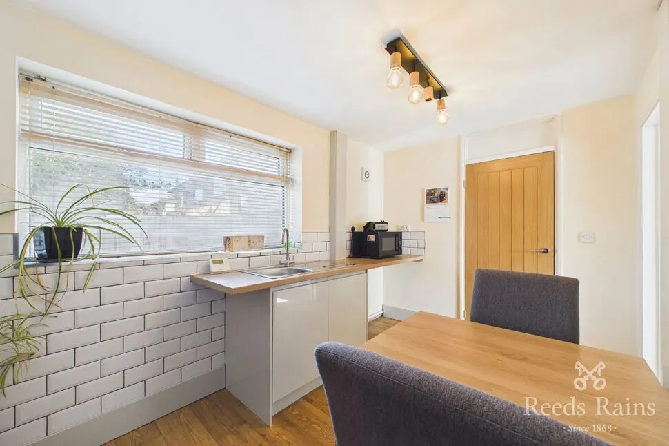 Zamor Crescent, Thurcroft, S66, photo 5