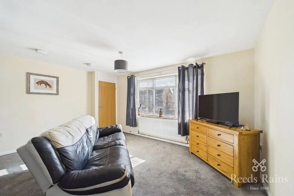 Zamor Crescent, Thurcroft, S66, photo 7