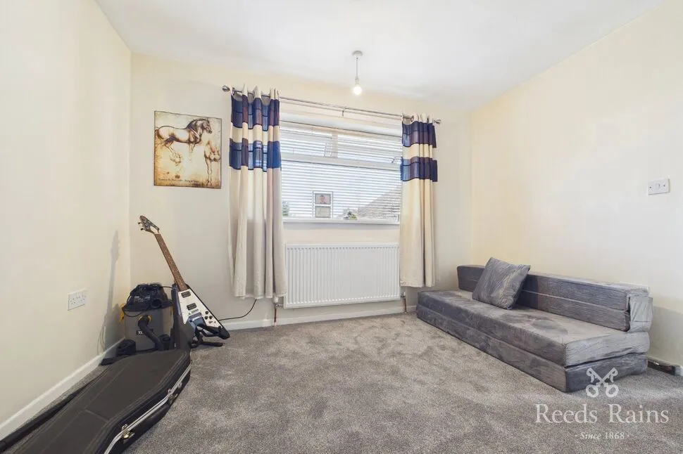 Zamor Crescent, Thurcroft, S66, photo 13