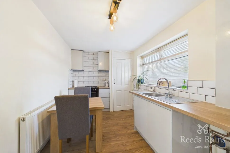 Zamor Crescent, Thurcroft, S66, photo 4