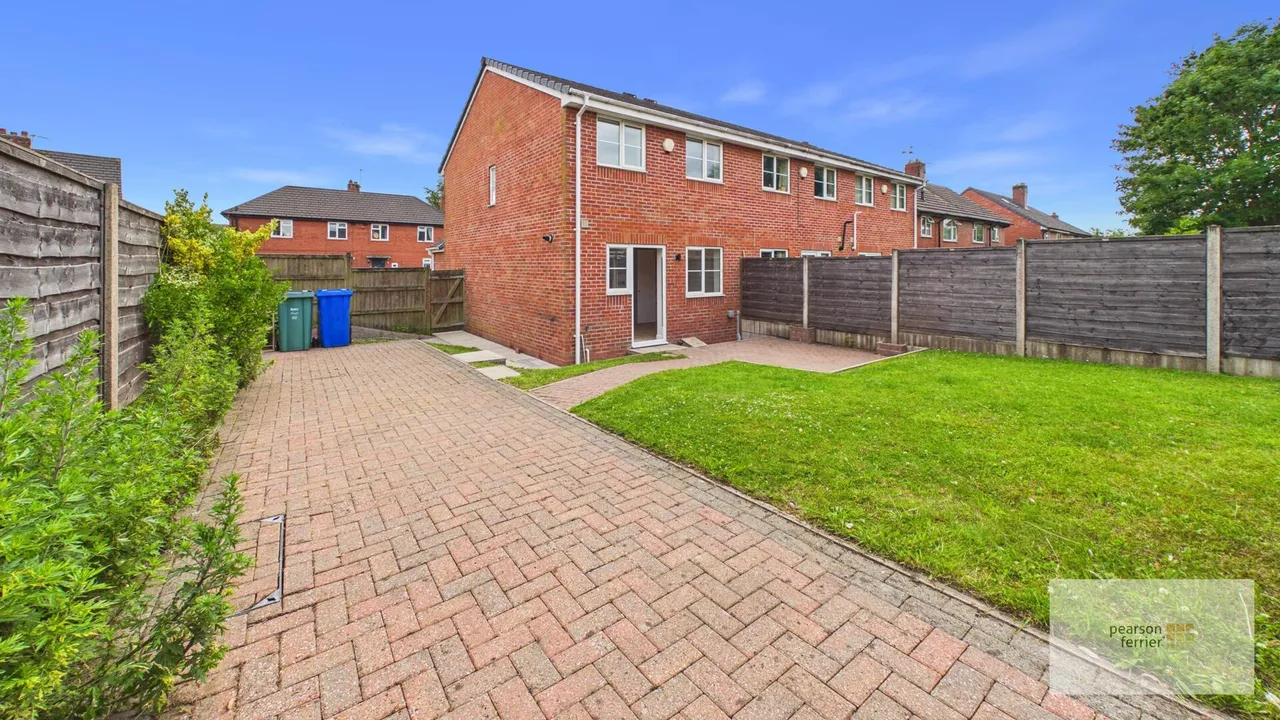 Holme Avenue, Bury, BL8 1HN, photo 7