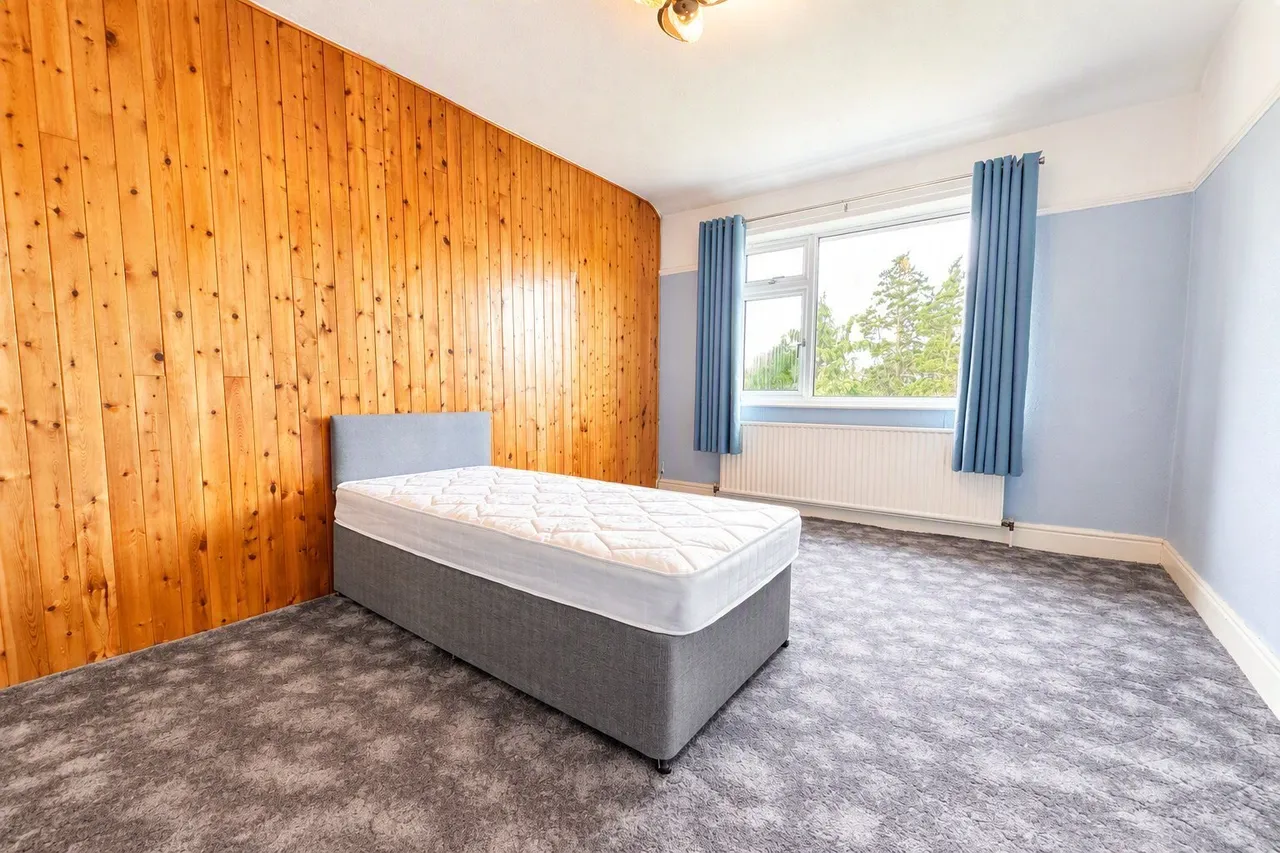 Chester Road, STOCKPORT, Cheshire, SK7, photo 9