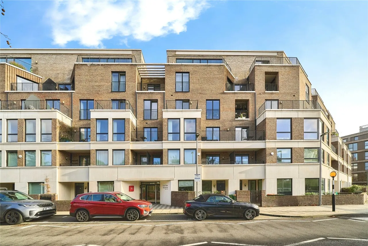 1 bed flat for sale — Olympic Park Avenue, Stratford, London, E20