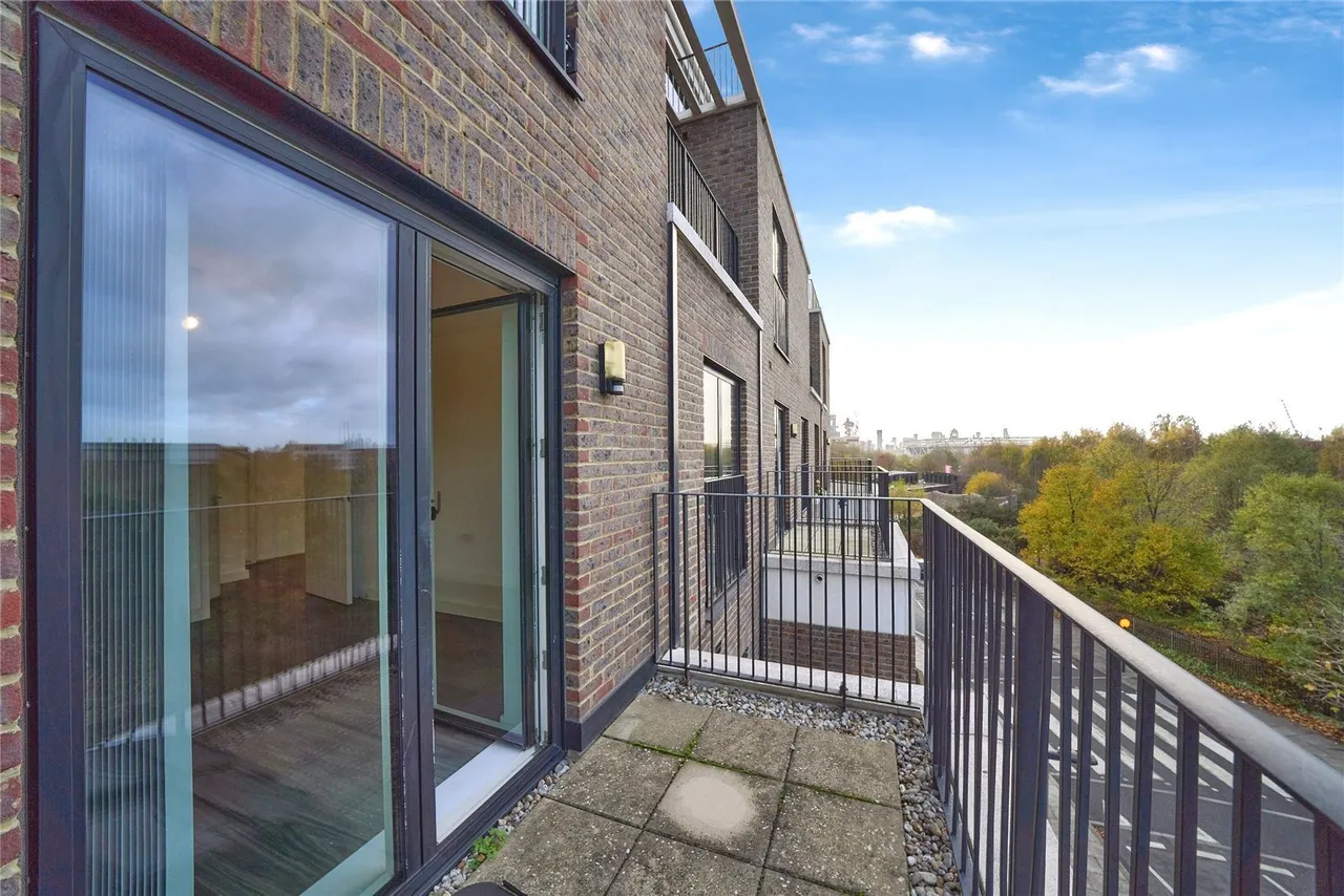 Olympic Park Avenue, Stratford, London, E20, photo 16