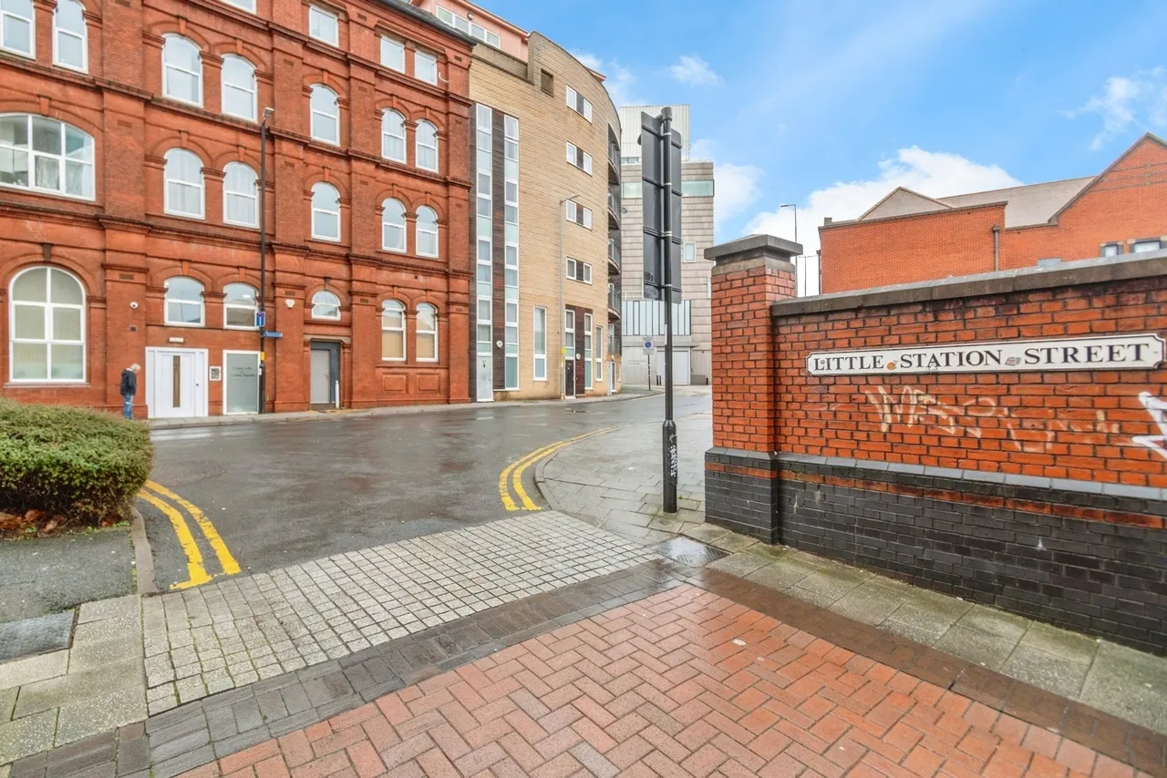 1 bed flat for sale — Gallery Square, WALSALL, West Midlands, WS2