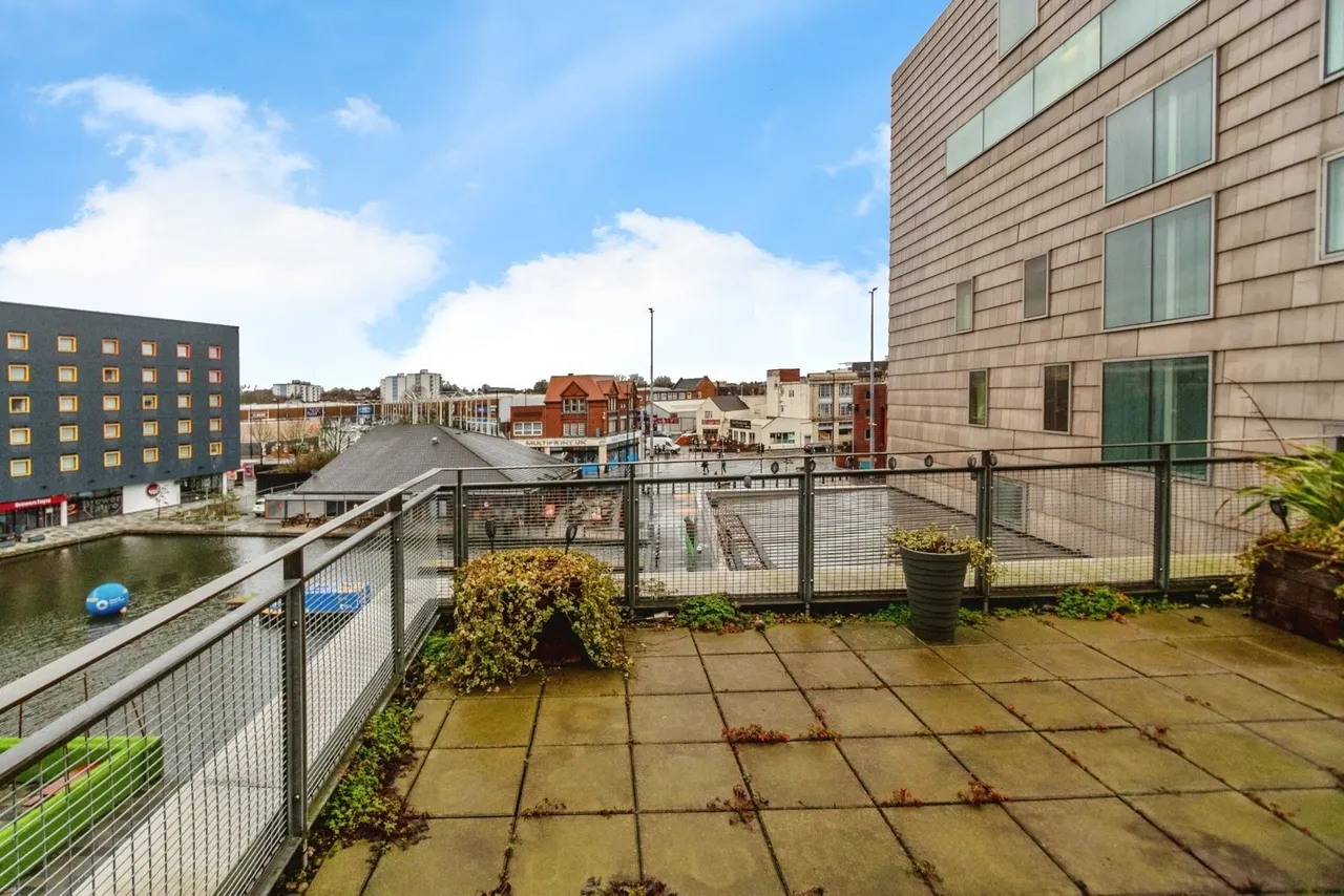 Gallery Square, WALSALL, West Midlands, WS2, photo 15