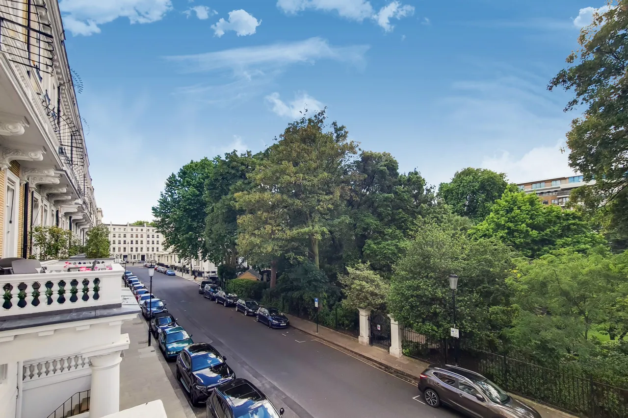 Flat L, 26-27 Queens Gate Gardens, London, photo 10