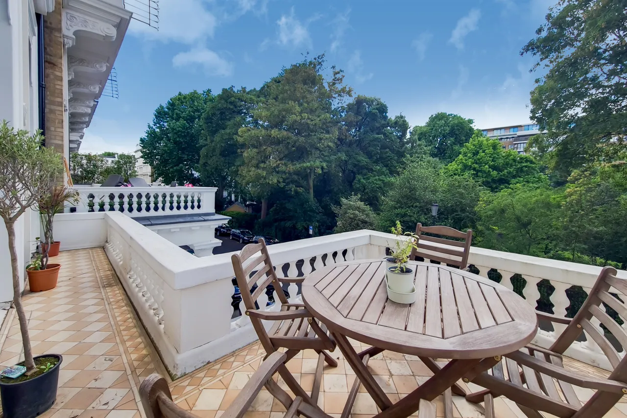 Flat L, 26-27 Queens Gate Gardens, London, photo 4