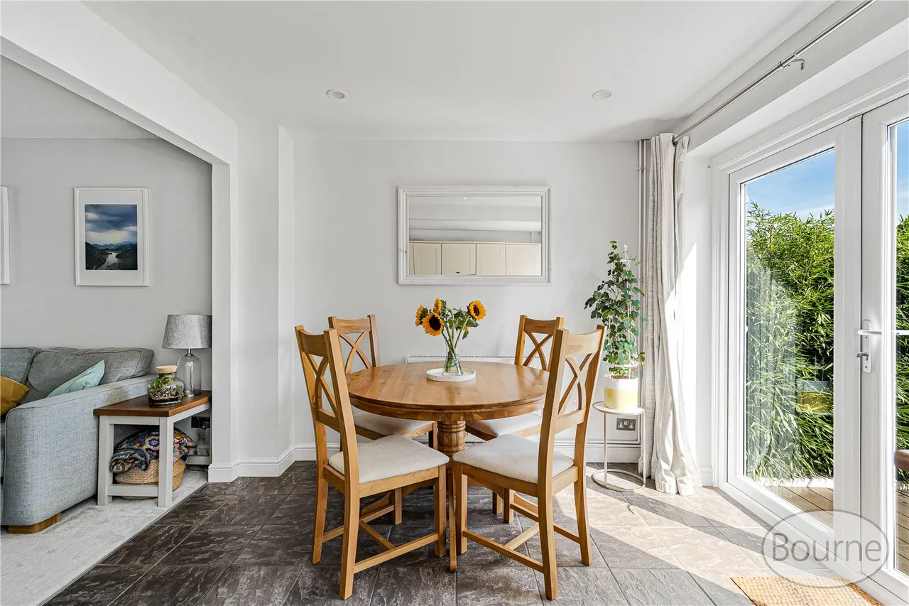 Broadacres, Guildford, GU3, photo 3