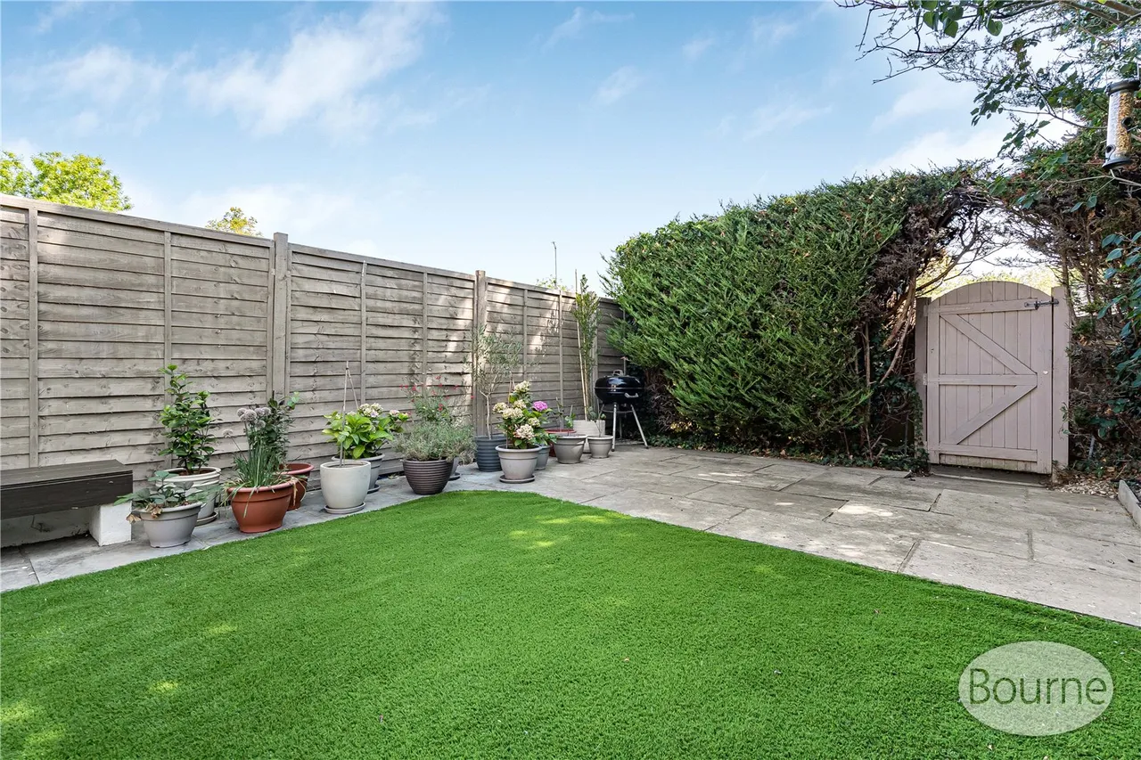 Broadacres, Guildford, GU3, photo 24