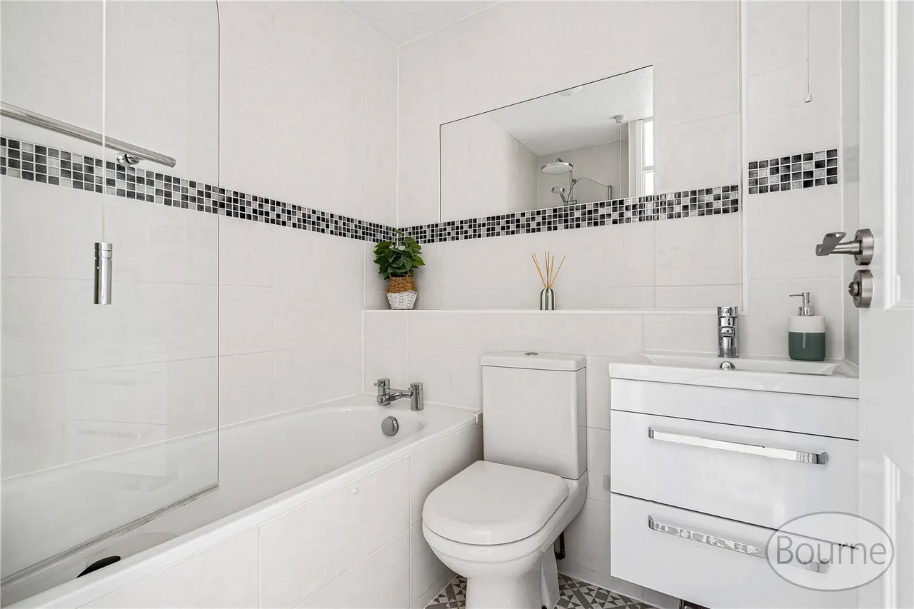 Broadacres, Guildford, GU3, photo 9