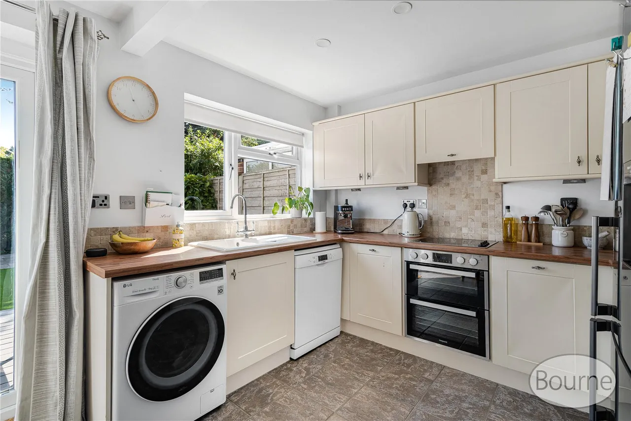 Broadacres, Guildford, GU3, photo 4