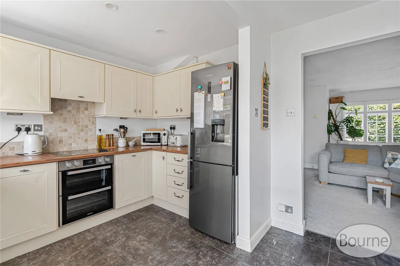 Broadacres, Guildford, GU3, photo 17