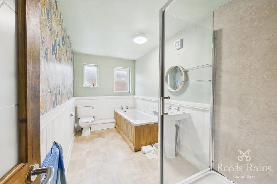 Courthill Street, Offerton, SK1, photo 9