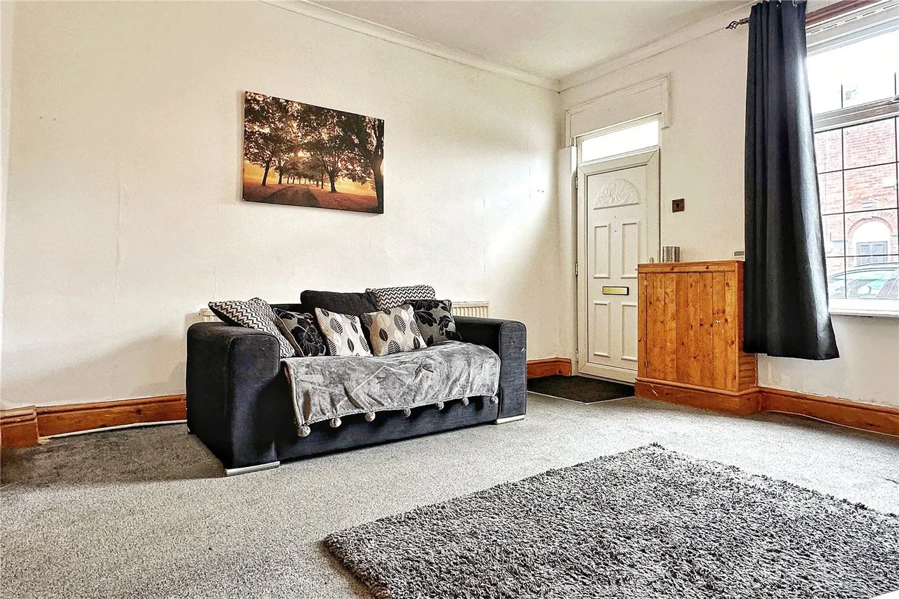 Queen Street, Ashton-under-Lyne, OL6, photo 5