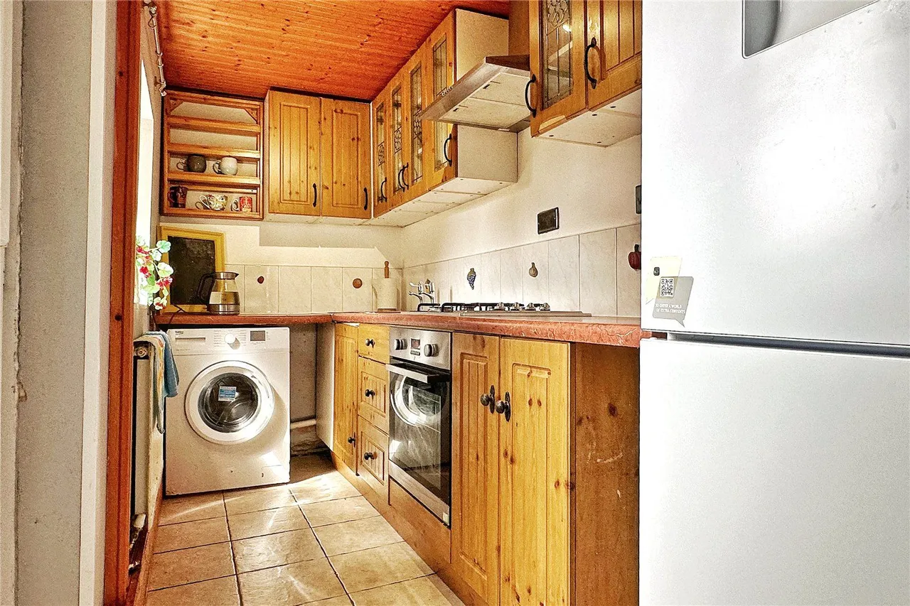 Queen Street, Ashton-under-Lyne, OL6, photo 11