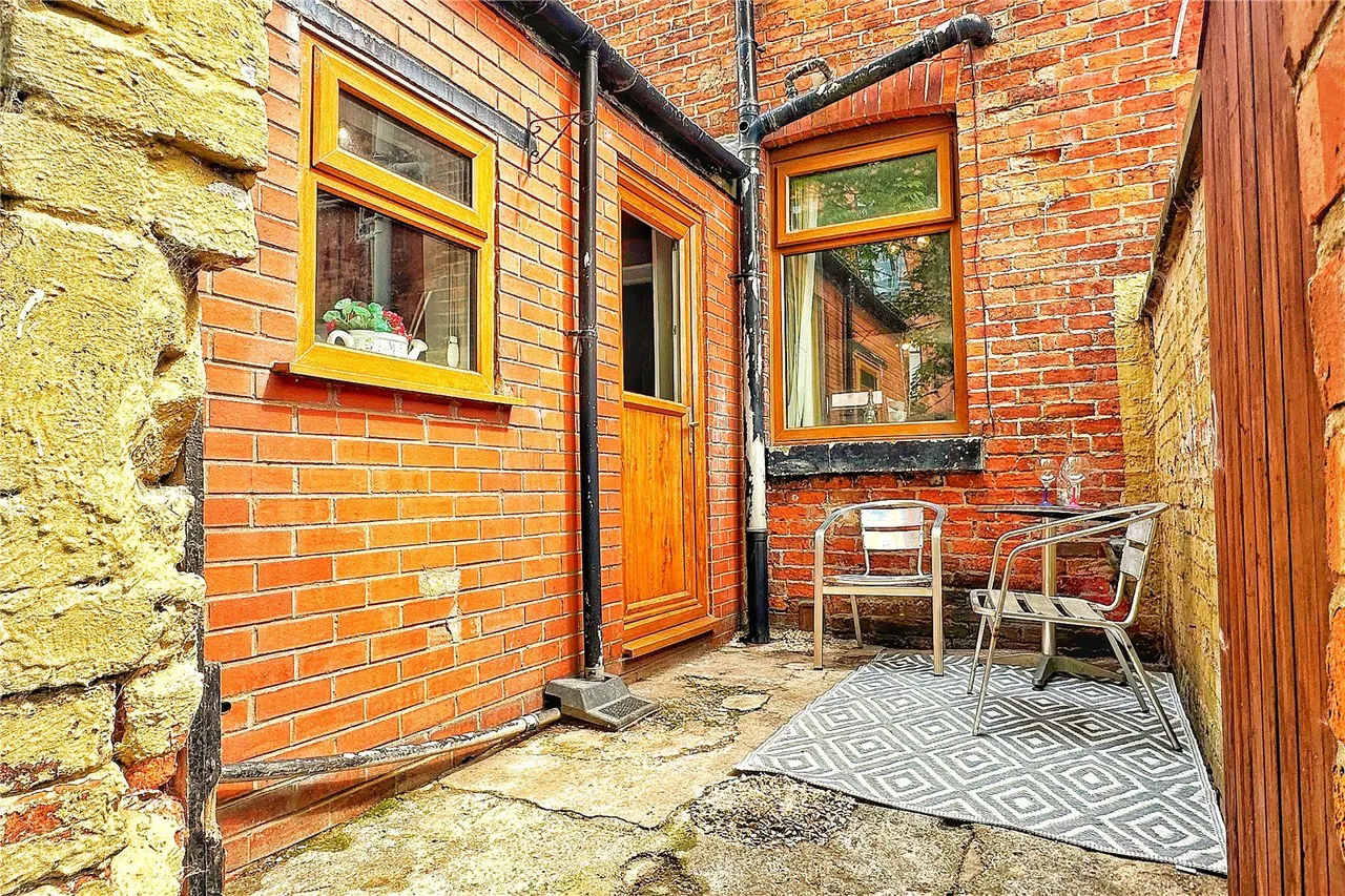 Queen Street, Ashton-under-Lyne, OL6, photo 19