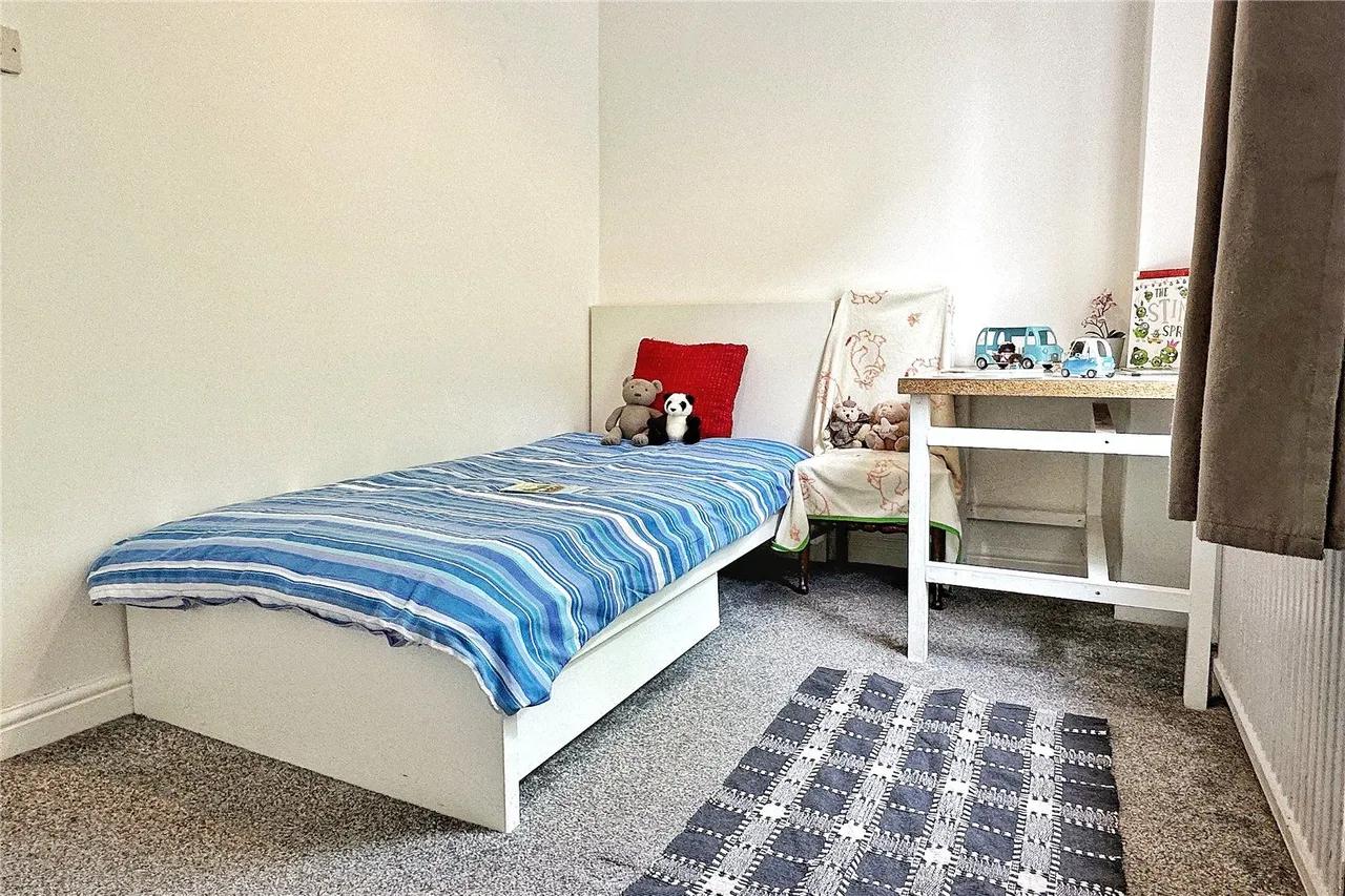 Queen Street, Ashton-under-Lyne, OL6, photo 17
