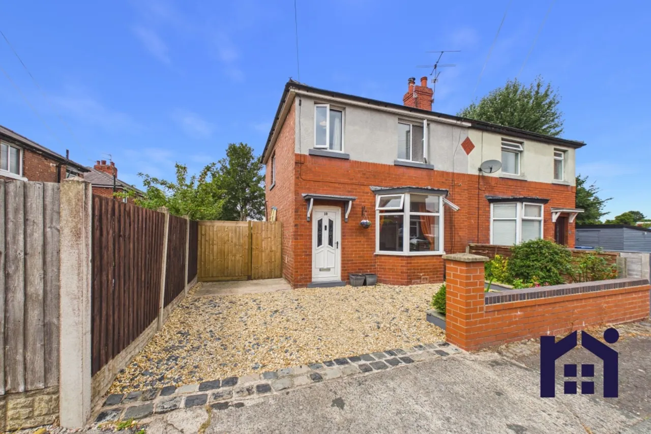 3 bed house for sale — Belgrave Road, Leyland, PR25 2LN