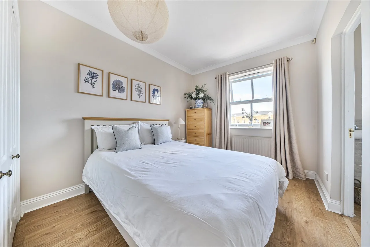 Leathermarket Court, London, SE1, photo 3
