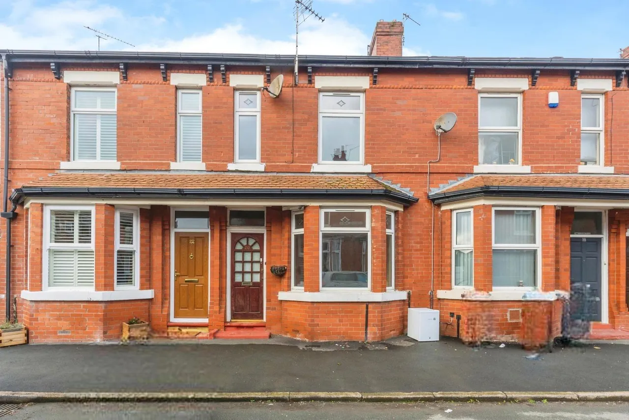 3 bed house for sale — Churchill Avenue, Whalley Range, Manchester, M16