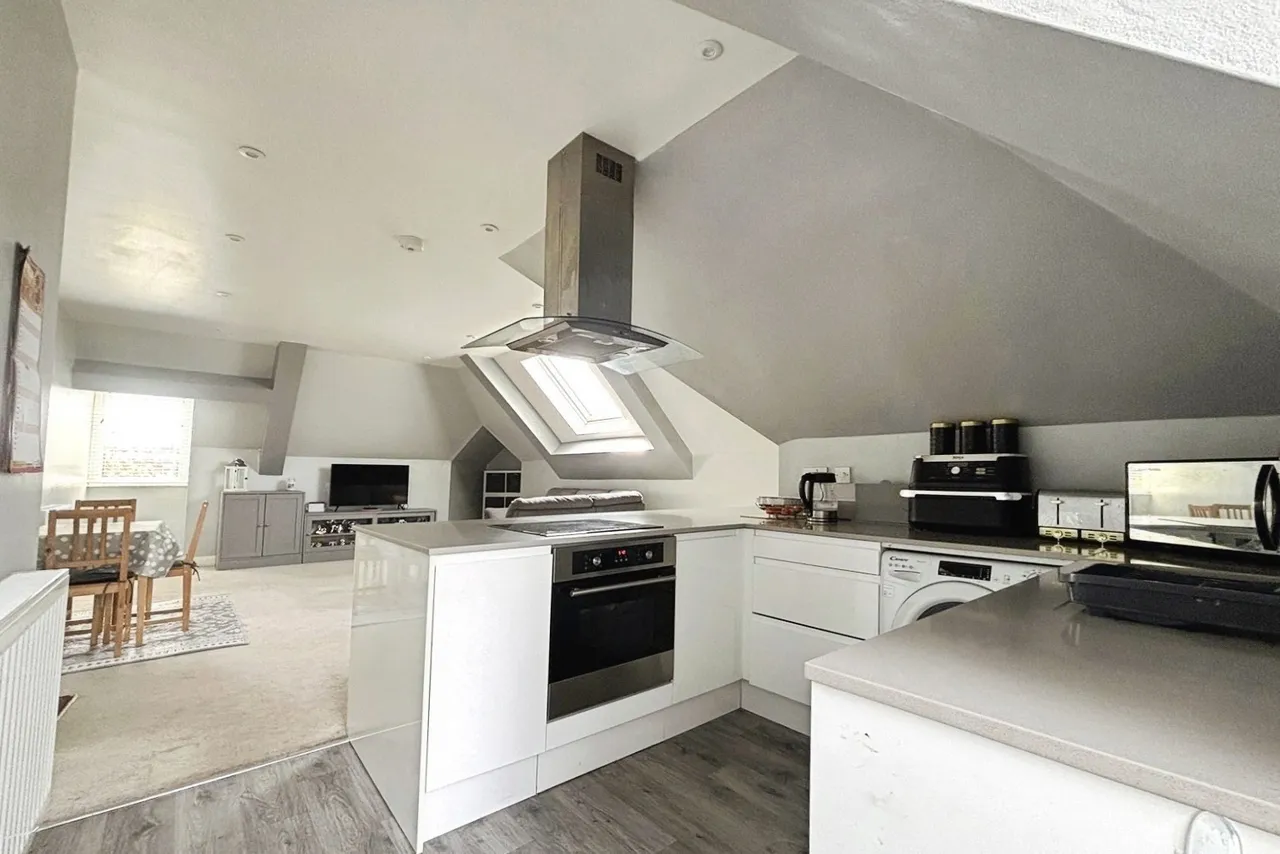 London Road, Hook, Hampshire, RG27 9DY, photo 6