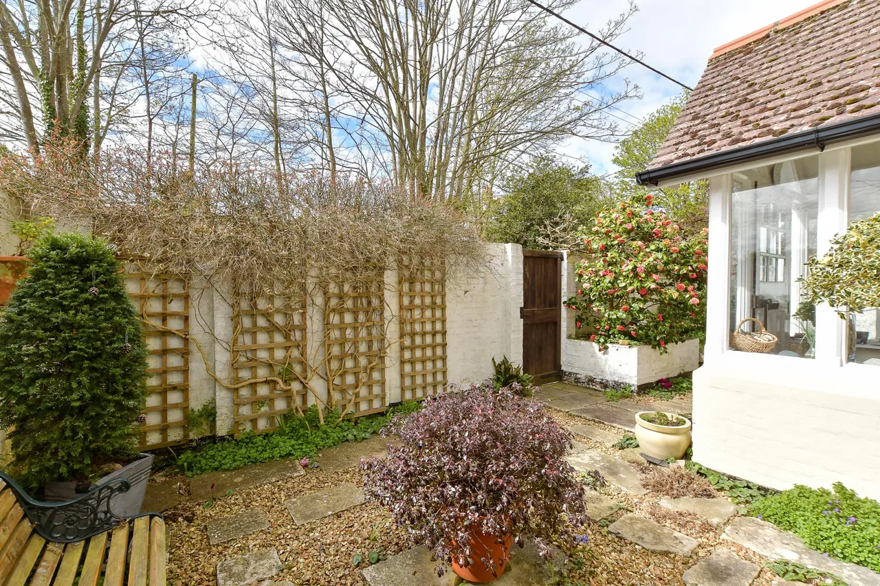 Totland, PO39, photo 22