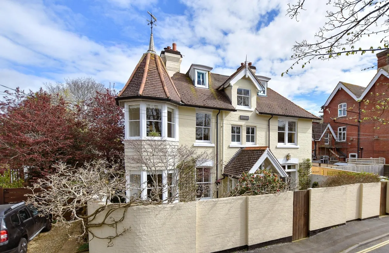 6 bed house for sale, Totland, PO39