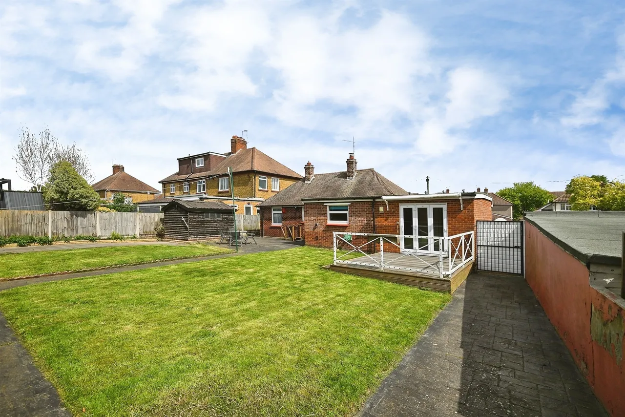 Larkfield Avenue, Sittingbourne, ME10, photo 13