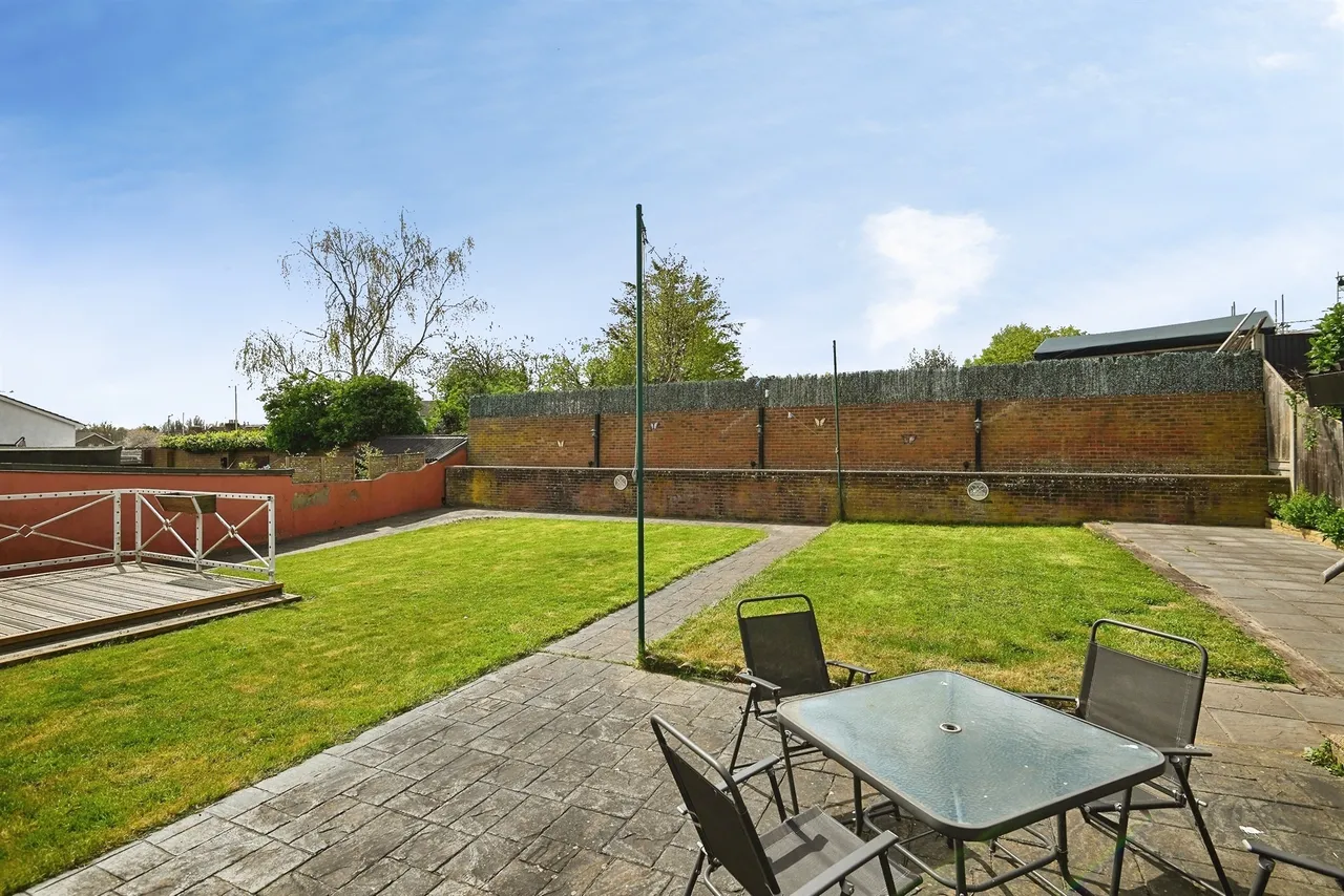 Larkfield Avenue, Sittingbourne, ME10, photo 16