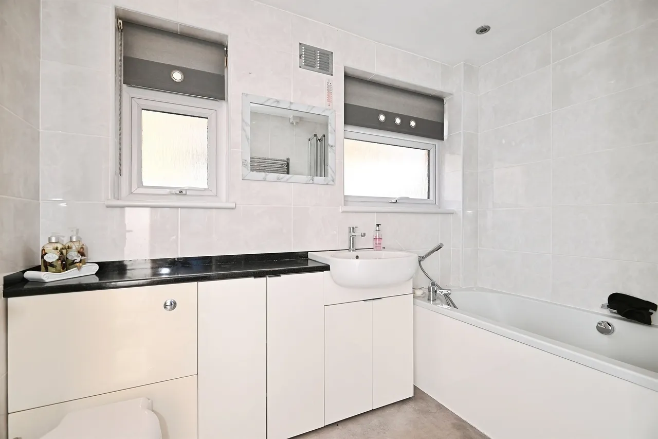 Larkfield Avenue, Sittingbourne, ME10, photo 10