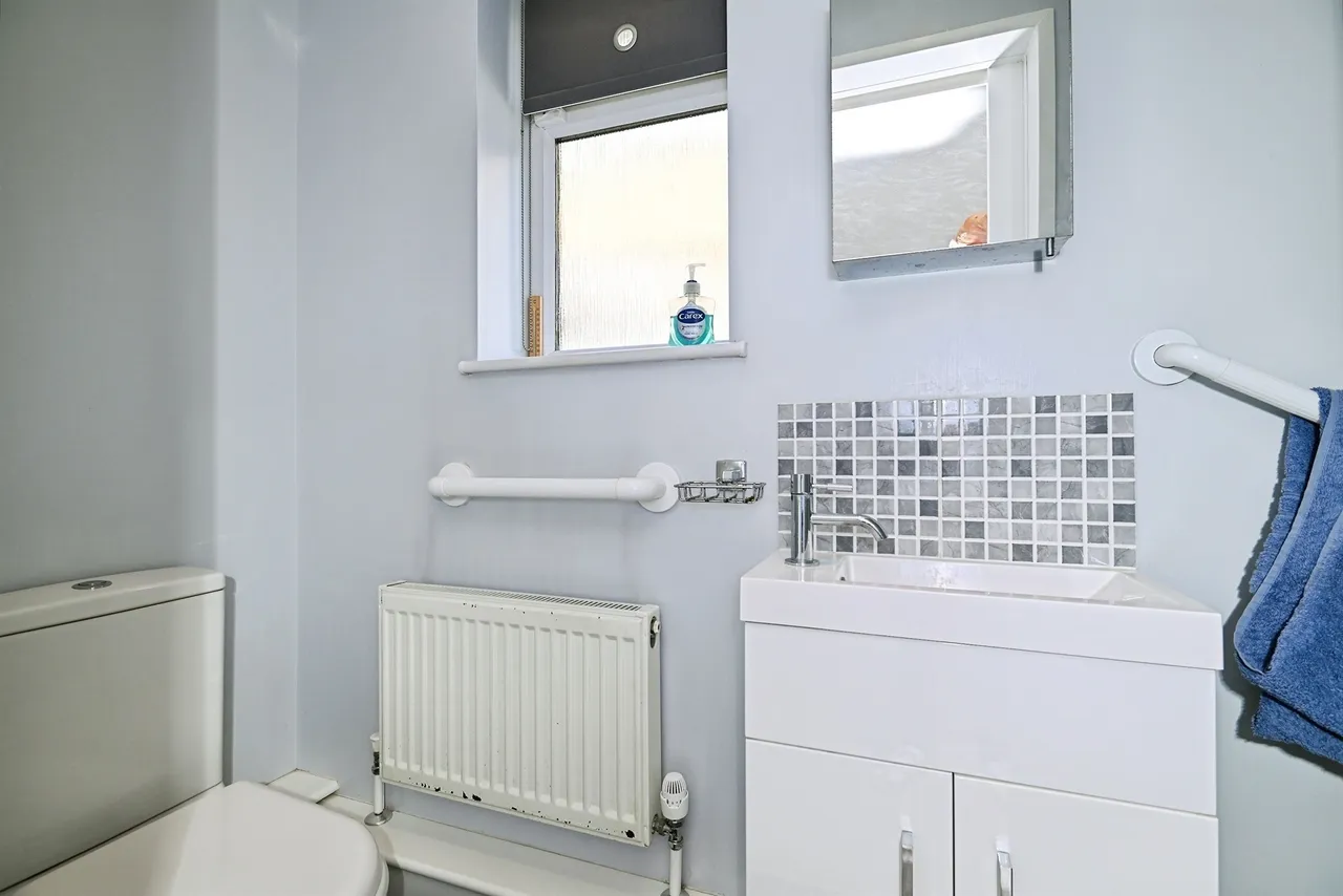 Larkfield Avenue, Sittingbourne, ME10, photo 9