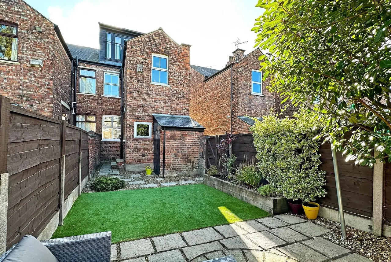 Poplar Avenue, Altrincham, Cheshire WA14 1LF, photo 22