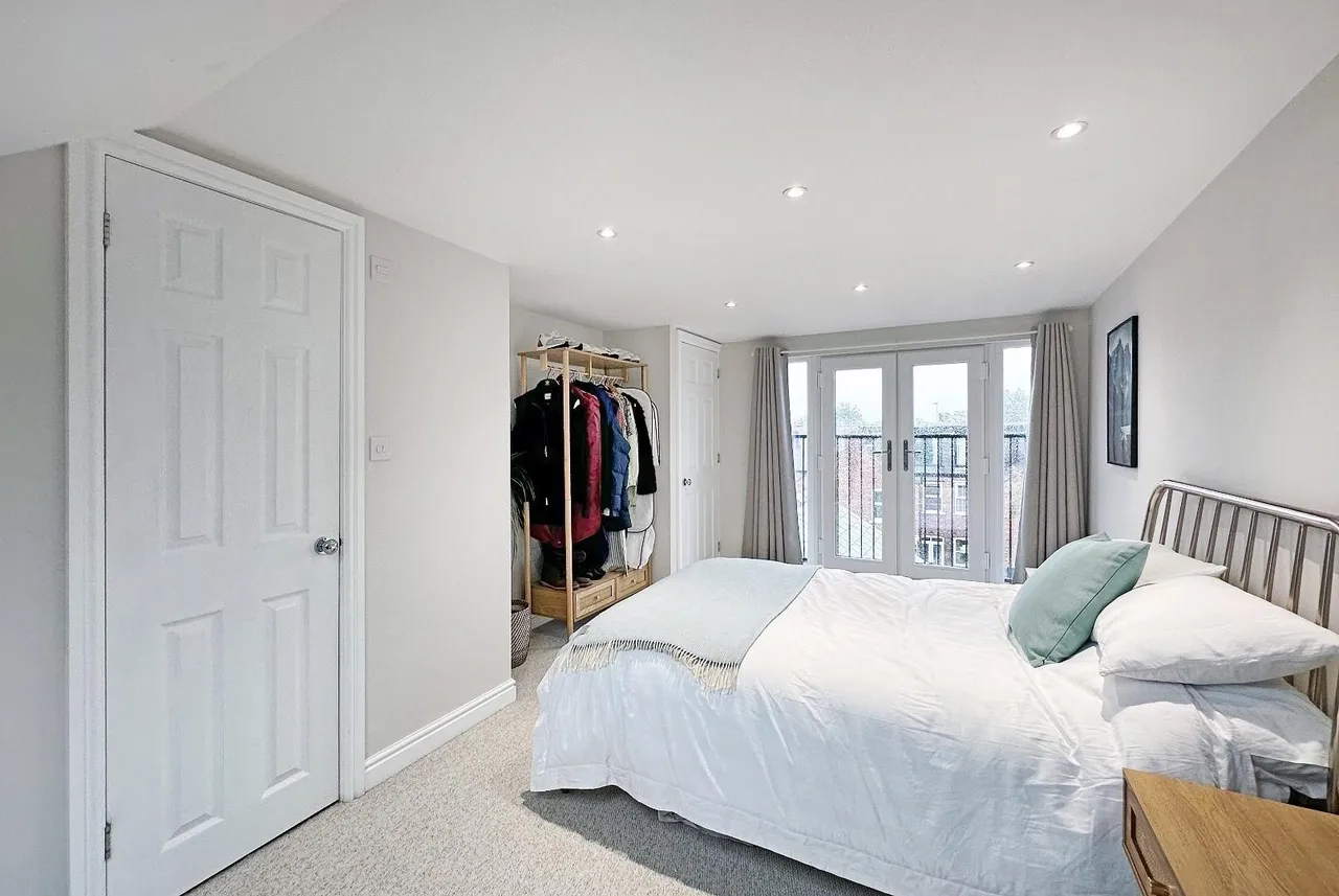 Poplar Avenue, Altrincham, Cheshire WA14 1LF, photo 12