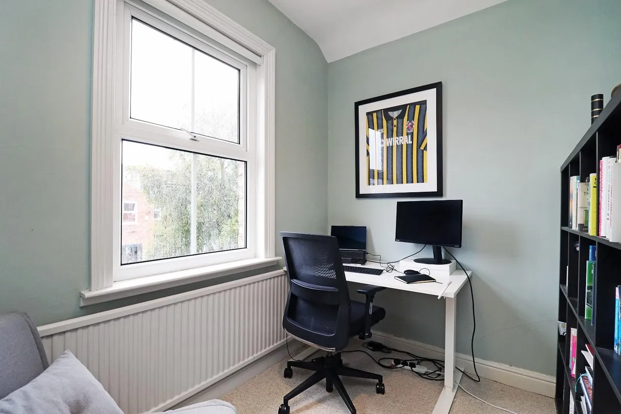 Poplar Avenue, Altrincham, Cheshire WA14 1LF, photo 9