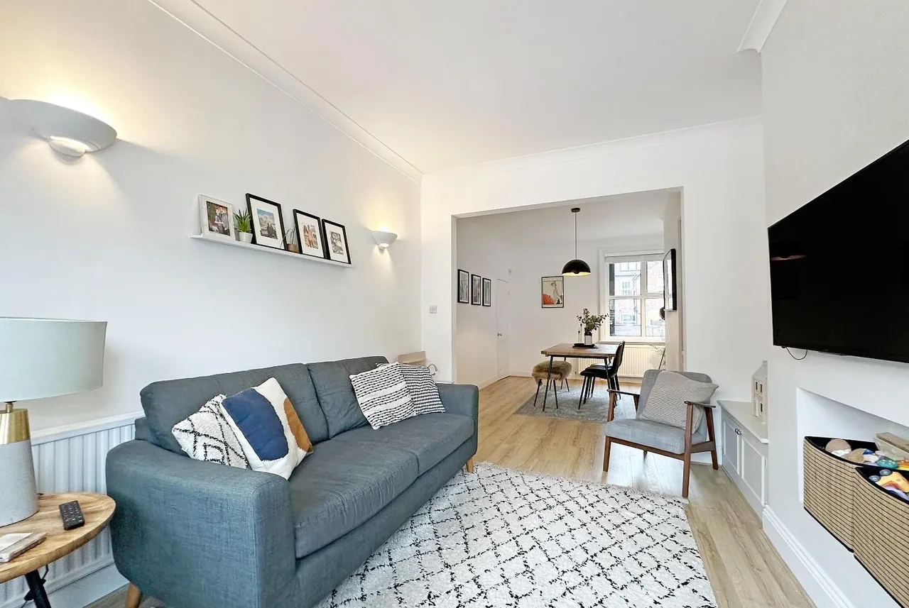 Poplar Avenue, Altrincham, Cheshire WA14 1LF, photo 14