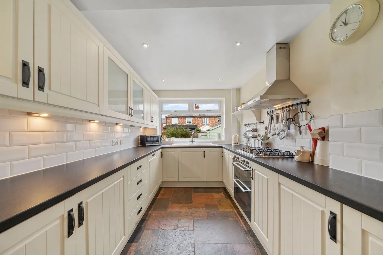 Charles Street, Leigh, Leigh, WN7 1HD, photo 3
