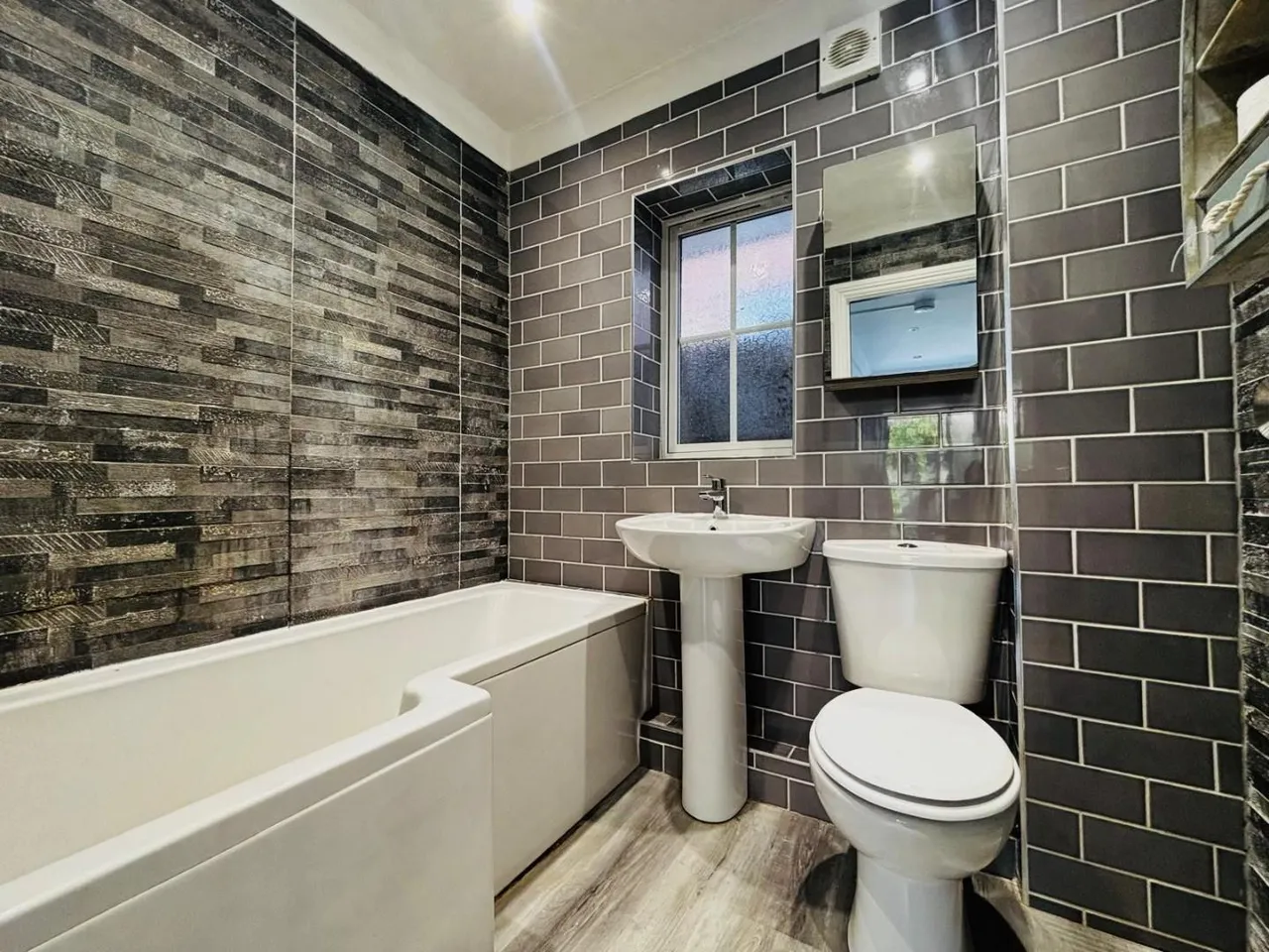 Barbe Baker Avenue, West End, Southampton, Hampshire, SO30 3RJ, photo 13