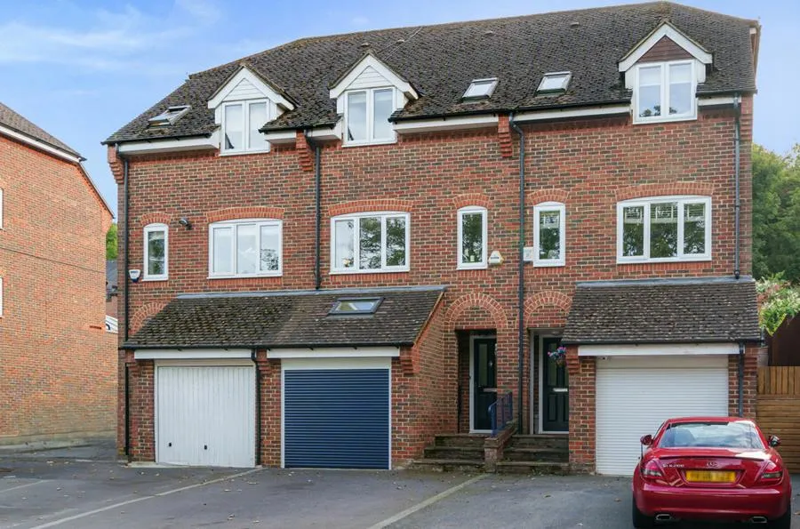 Kingsmead Road, High Wycombe, HP11, photo 19