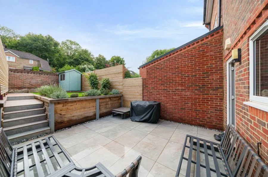 Kingsmead Road, High Wycombe, HP11, photo 5