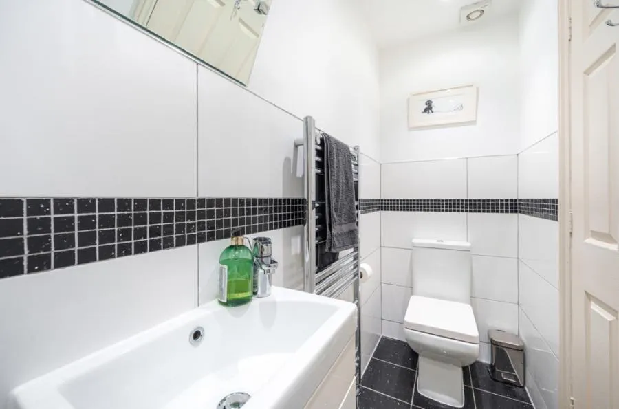 Kingsmead Road, High Wycombe, HP11, photo 11