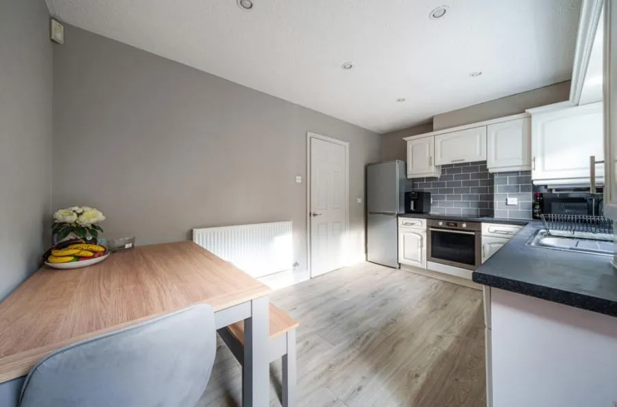 Kingsmead Road, High Wycombe, HP11, photo 4
